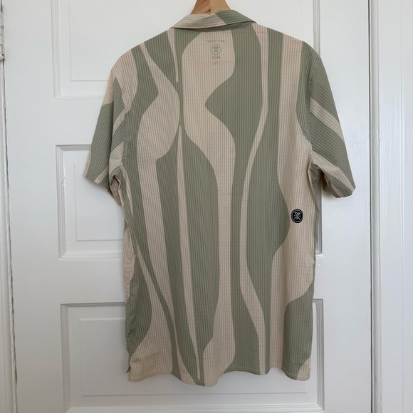 Roark Run Amok Bless Up Short Sleeve Trail Shirt Top in Olive - Picture 8 of 11